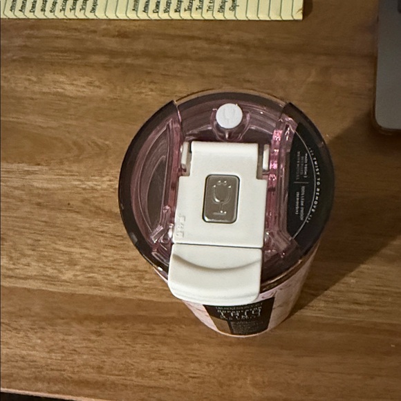 BrüMate Pink Can Cooler - Picture 2 of 3